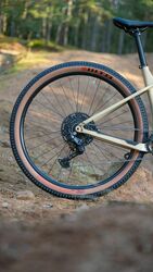 Bicykel Rock Machine Blizz Cr 30 - L, matte sand